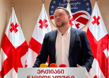 “კახა კალაძემ საცობები თბილისელებს დააბრალა, თითქოს პრობლემა განპირობებულია იმით, რომ გადაადგილდება ბევრი ადამიანი, ბევრი ავტომობილით – საცობები არის არასწორი მენეჯმენტის, კორუმპირებული ხელისუფლების შედეგი!”- რას ამბობს ვასო ურუშაძე